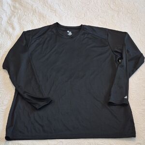 Badger Sport women's 2XL long sleeve light weight shirt VGUC